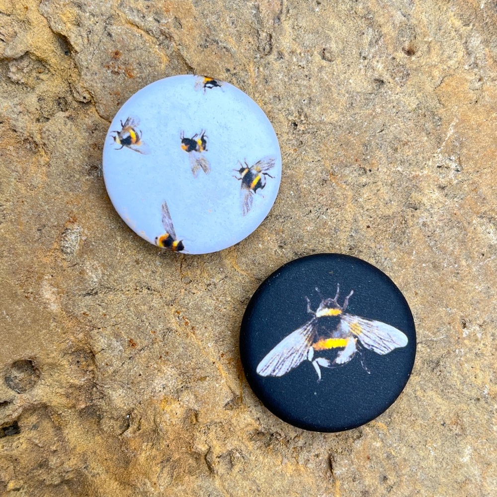 $5 Bundled 💘 Bee mini pin set